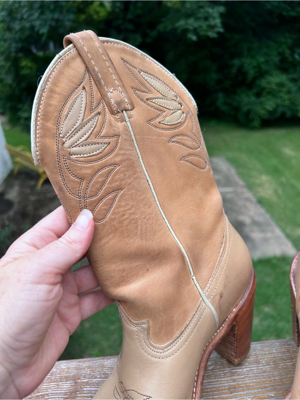 Vintage Acme USA Tan Two Tone Leather Western Cowboy Boots Women’s 7M - Picture 4 of 8